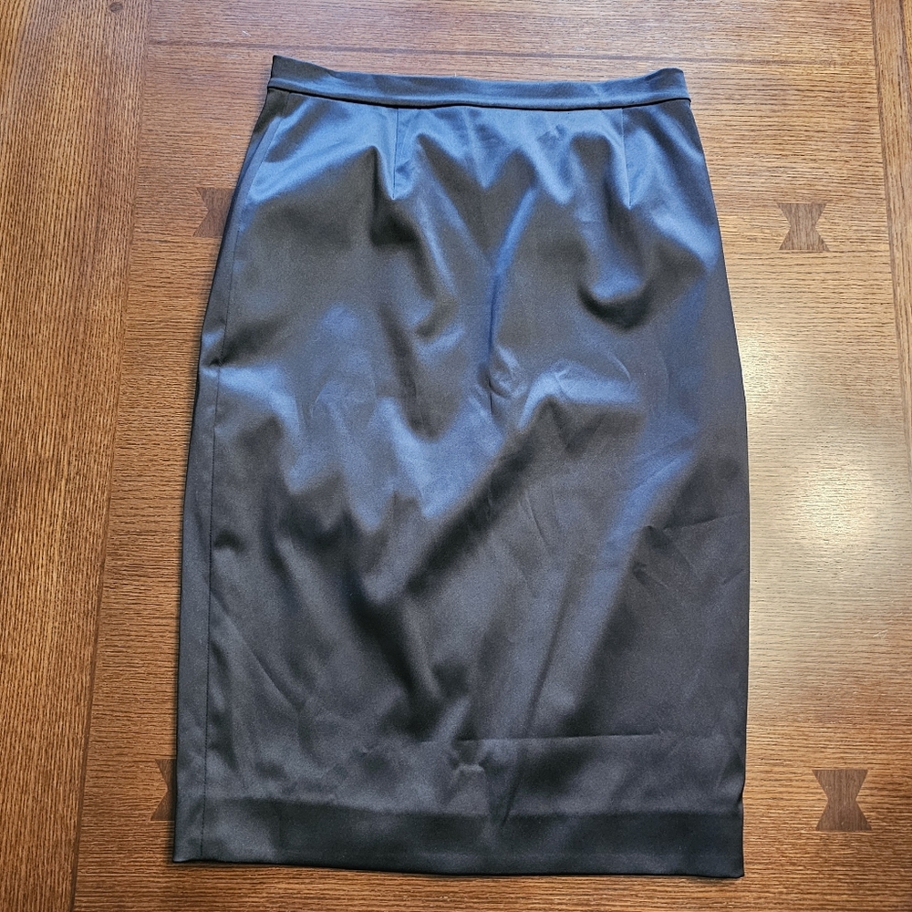 St. John Evening Black Satin Pencil Skirt 8